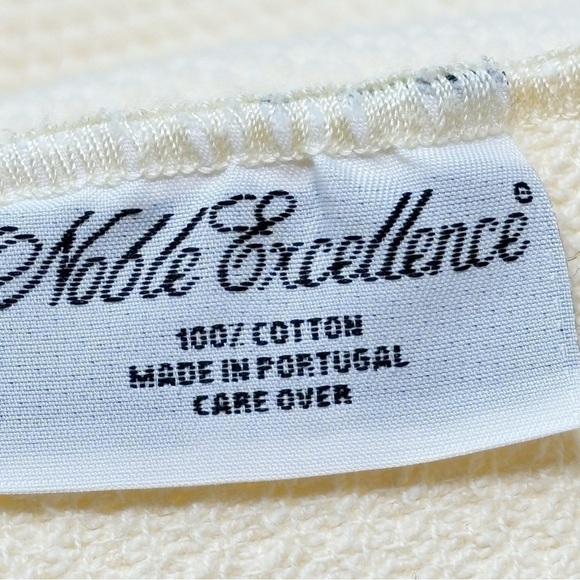 NOBLE EXCELLENCE Replacement Euro Pillow Sham Textured Matelassé Scalloped Edge - Picture 7 of 8